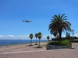 【流通センター駅】飛行機マニアからも大人気！ 「城南島海浜公園」